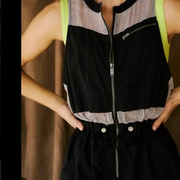 NWT FP Movement by Free People Inhale Onesie in BLACK Small $168 - Picture 9 of 9